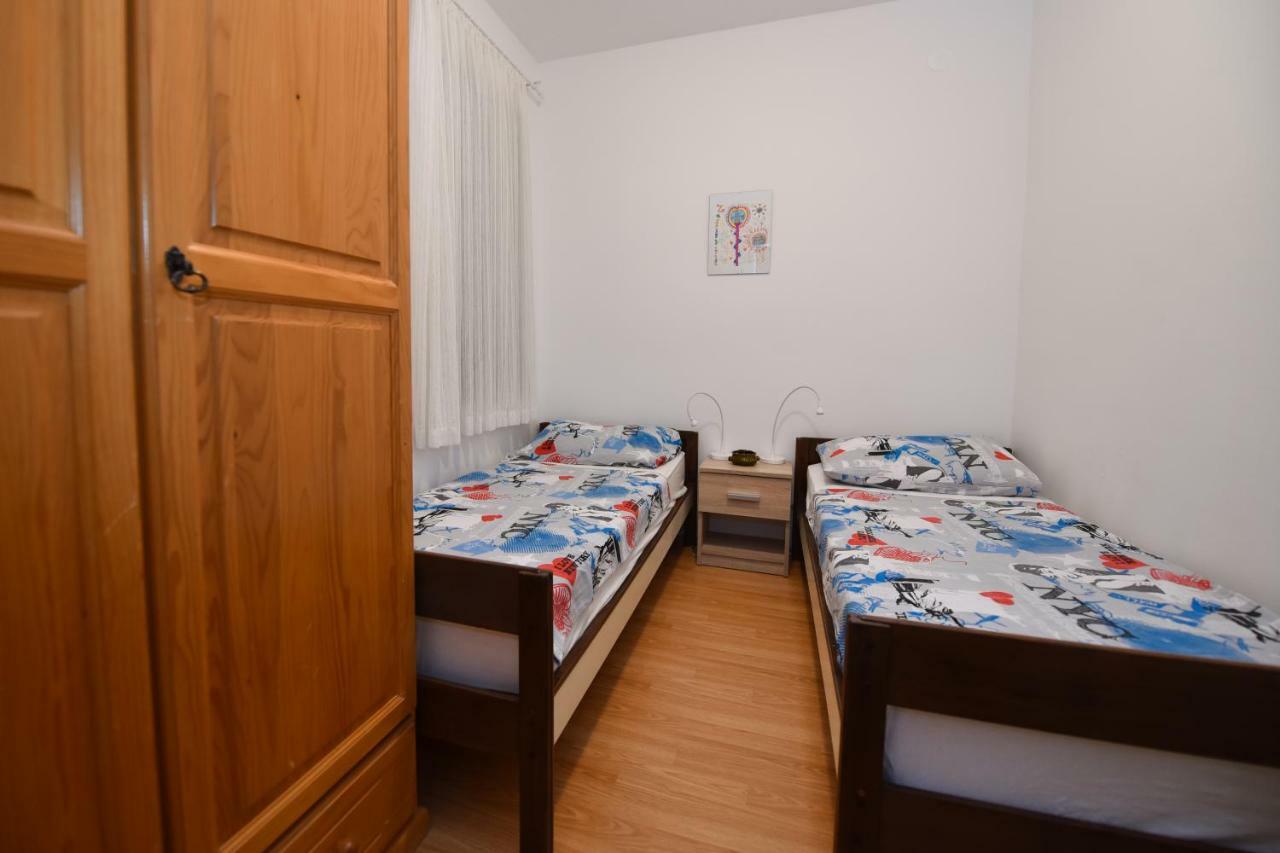 Apartments Enya Novalja Kültér fotó